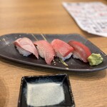 いろは丸 総本店 - おひとり様1回までの
                                生本まぐろ握り食べ比べ4種