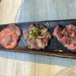 極み焼肉ホルモン 清司 - 