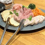 bistro & grill me at park - 