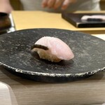 鮨 なんば - サワラのにぎり