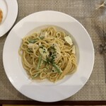 Trattoria Salice  - 鶏むね肉のバジルクリームパスタ