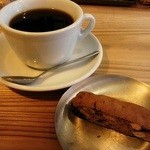 パーラー江古田 - ドリップコーヒーとビスコッティ