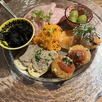 パージナ イタリアン ファイアワークス プラス カフェ ～薪焼きイタリアンとワイン～ - 