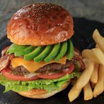 和牛バーガー　アボカドベーコンチーズ