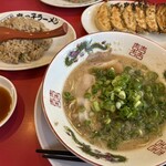 宮っ子ラーメン - 料理写真: