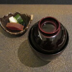日本料理 TOBIUME - 香の物と味噌汁