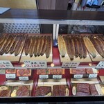 うなぎ家 敏 - 目玉商品の蒲焼は小振りですねぇ(^_^;)