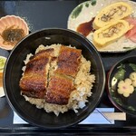 うなぎ家 敏 - うな丼セット¥1000 (*´ω｀人)