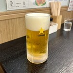 お手軽中華桃の木 - 生ビール(大)はサッポロビール