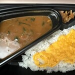 CoCo壱番屋 - ポークカレー、米250g、辛さノーメル、スクランブルエッグハーフ、ほうれん草ハーフ