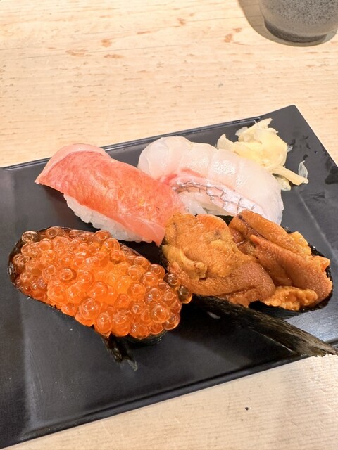 Tsukiji Suzutomi Sushi Tomi Futakotamagawa Ten