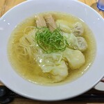 ワンタン麺 志 - 料理写真: