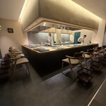 鉄板焼 宇佐見 - 内観