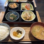 和がや食堂 - 日替わりおばんざい定食