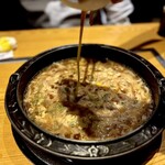 牛肉割烹 自雷也 - 実に上手にササっと作ってくれます