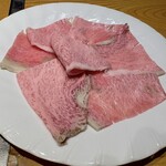 牛肉割烹 自雷也 - お肉追加した　お野菜無しで同額　お肉の量が少し多いんだって