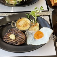 マーサーブランチ テラスハウス - Brioche French Toast
                    Brunch Course