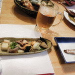 漁菜克献 - ＜2014年11月＞付き出し。いつもながら美味しいです。本ししゃもに、アコウの煮魚も良いお味。