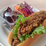 Little Cockoo - たっぷりなひき肉のキーマドック