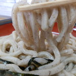 れん - 持ち上げてもしっかりした麺