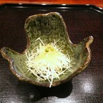 日本料理 崇 - 口直し　太刀魚炙り　青パパイヤ