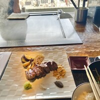 ニュー松坂 梅田32番街店 - 