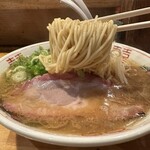 なるめん - 麺リフト