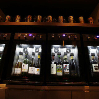 グラス50ml〜！10種以上のワインを“試飲感覚”で