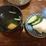 味治 - 鰻丼のセット。肝吸いは香り高い出汁が光る　◎