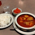 ティン・フック - 