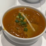 ロイヤルインドレストラン - 当日の日替わりは、チキンとカブのカレー