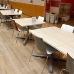 シーガル食堂 - 食堂のほんの一部↑