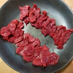 ふくみ肉店 - 自宅にて2種類カットしました