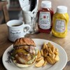 バーガーマニア - 『HOMEMADE BACON CHEESE BURGER¥1,890』
『lunch drink¥360』