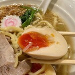 長岡食堂 - 味玉のビジュアル