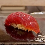 麻布十番 鮨とも - 赤身づけ