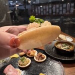 Pub & Grill 7 TAPS TAVERN - 