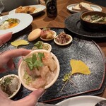 Pub & Grill 7 TAPS TAVERN - 