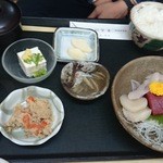 まるけん - 刺身定食（８２０円）