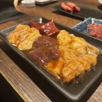 和牛ホルモン一頭買い うしはち - 