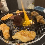 和牛ホルモン一頭買い うしはち - 