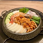 ユッケ 焼肉 生サムギョプサル 手打ち冷麺 ハヌリ 渋谷本店 - 