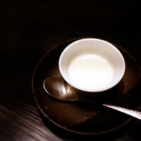 ダイナミックキッチン＆バー 響 風庭 赤坂 - LINE登録特典: 小さなかための杏仁豆腐