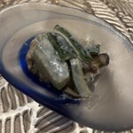 渋谷 鮨らぼ - 箸休め　きゅうりと椎茸胡麻和え