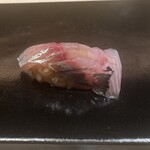 渋谷 鮨らぼ - アジ　3日熟成