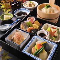 【お昼限定】『彩り京弁当』＊ゆば桶付き