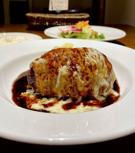 サラマンジェ・ヒロ - 東北福祉大前（ハンバーグ）の写真