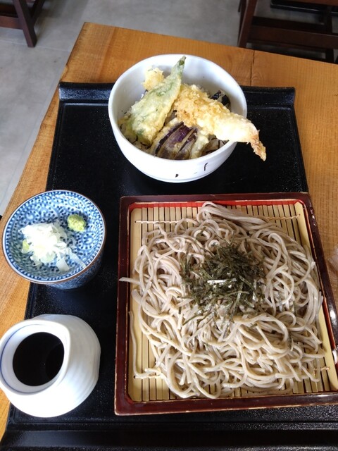 紅山水 - 山形（そば）の写真