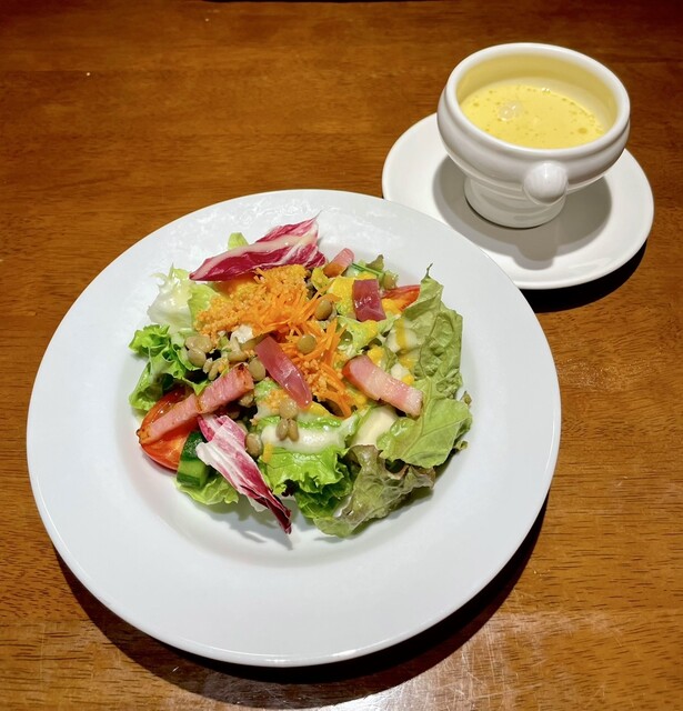 サラマンジェ・ヒロ - 東北福祉大前（ハンバーグ）の写真