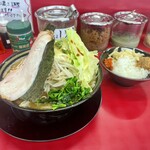 家系ラーメン 王道家 本店 - 